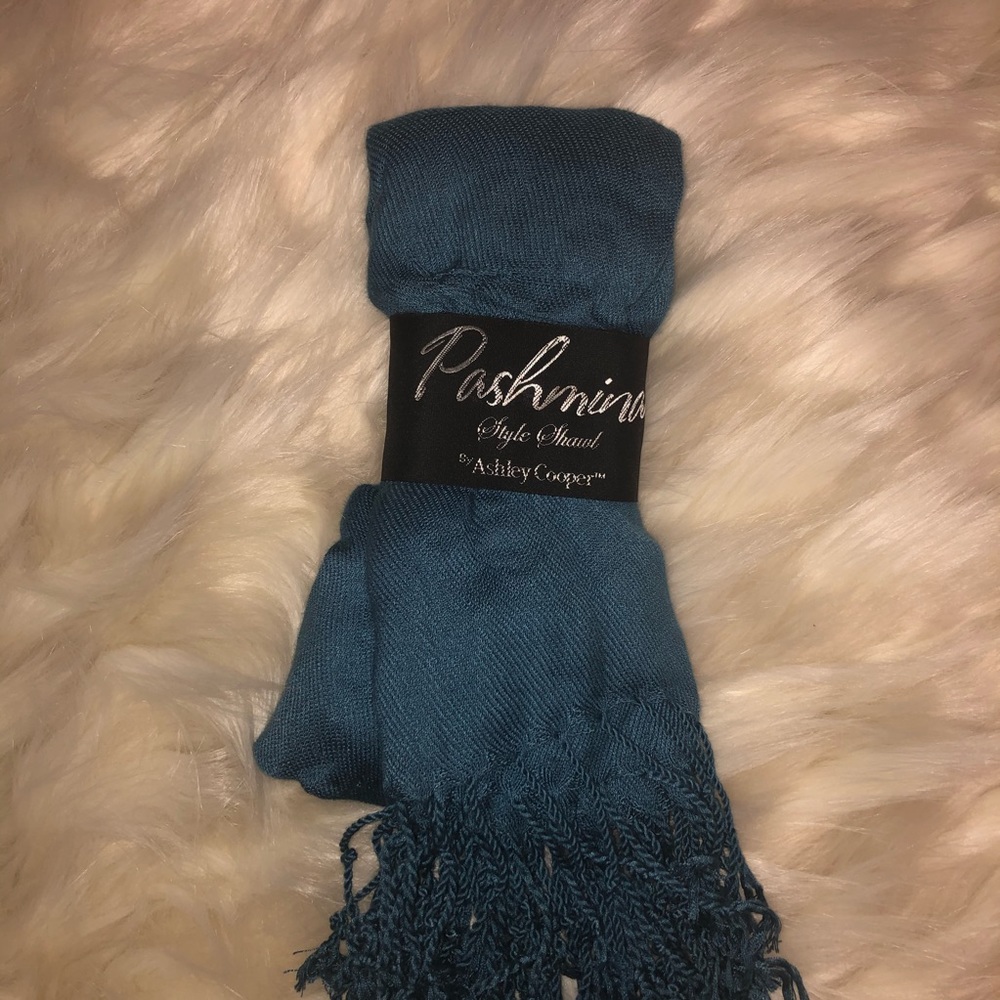 Women’s Dark Cyan Pashmina